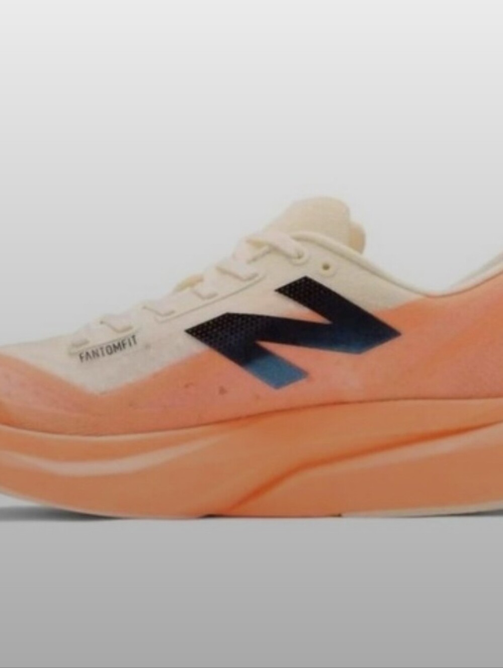 New Balance Fuel Cell Lightweight Runner - Peach & Cream